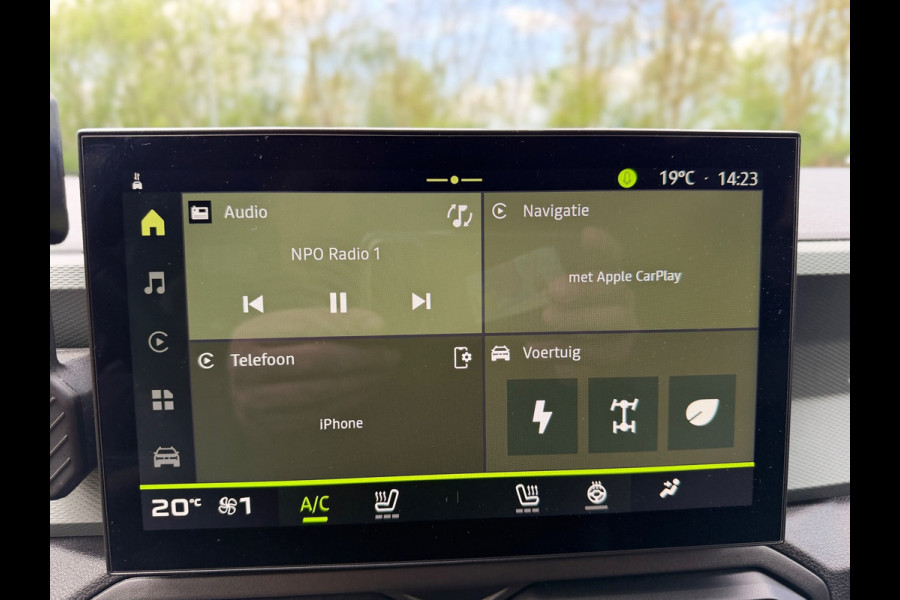 Dacia Duster 1.6 Hybrid 140 Extreme 360" CAMERA CARLAY NAVI STOEL/ VERW. LED-XENON