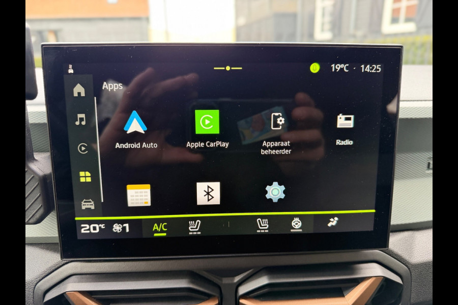 Dacia Duster 1.6 Hybrid 140 Extreme 360" CAMERA CARLAY NAVI STOEL/ VERW. LED-XENON