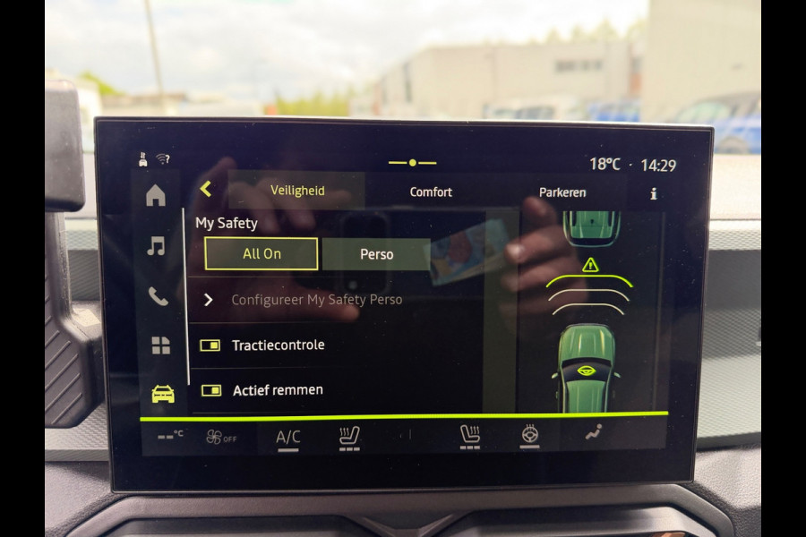 Dacia Duster 1.6 Hybrid 140 Extreme 360" CAMERA CARLAY NAVI STOEL/ VERW. LED-XENON