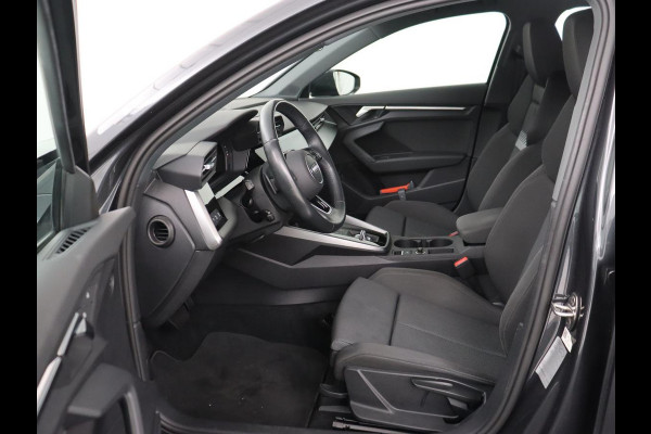 Audi A3 30 TFSI Business edition | Carplay | Sportstoelen | Virtual Cockpit | Full LED | Audi Sound | Climate control | Bluetooth | Cruise control | Parkeerhulp | Sportstuur