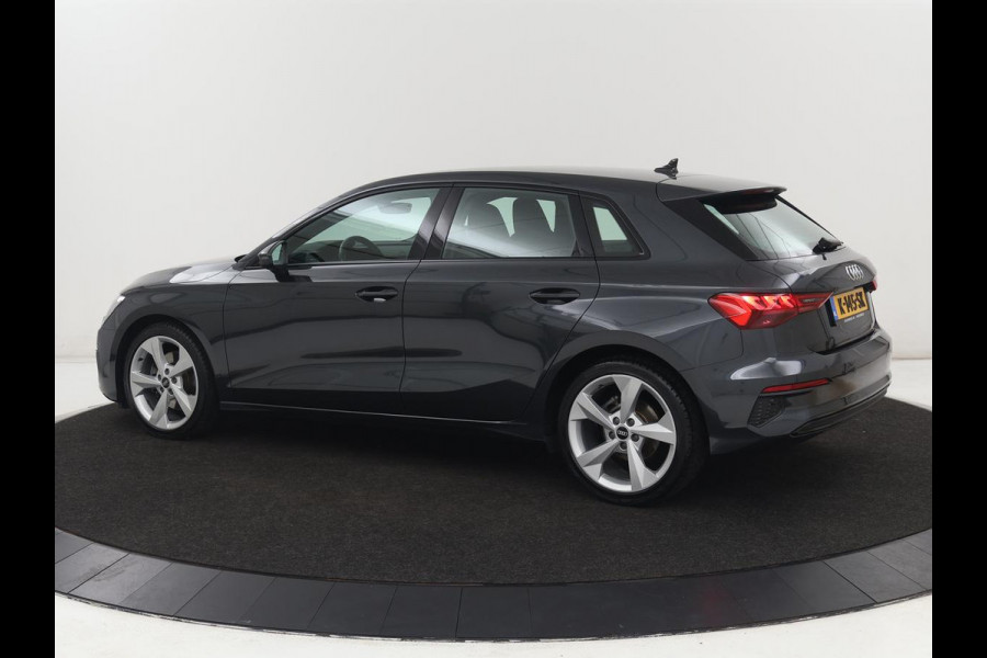 Audi A3 30 TFSI Business edition | Carplay | Sportstoelen | Virtual Cockpit | Full LED | Audi Sound | Climate control | Bluetooth | Cruise control | Parkeerhulp | Sportstuur