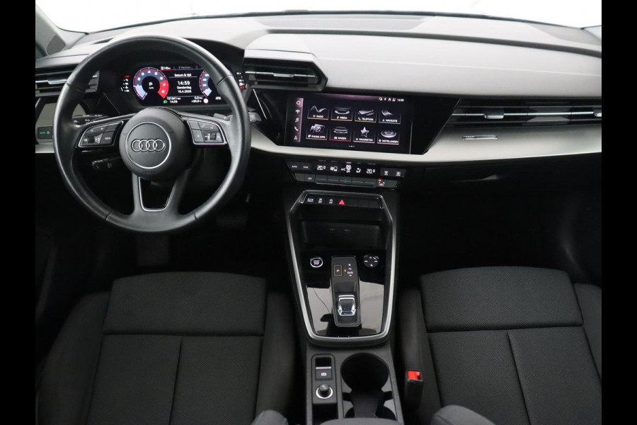 Audi A3 30 TFSI Business edition | Carplay | Sportstoelen | Virtual Cockpit | Full LED | Audi Sound | Climate control | Bluetooth | Cruise control | Parkeerhulp | Sportstuur