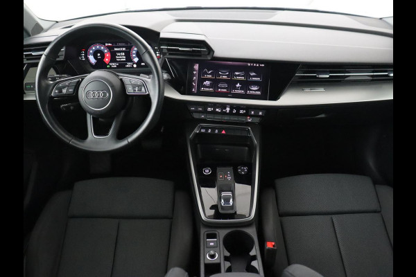 Audi A3 30 TFSI Business edition | Carplay | Sportstoelen | Virtual Cockpit | Full LED | Audi Sound | Climate control | Bluetooth | Cruise control | Parkeerhulp | Sportstuur