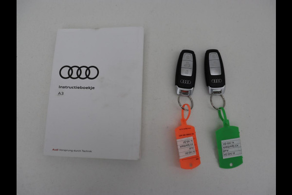 Audi A3 30 TFSI Business edition | Carplay | Sportstoelen | Virtual Cockpit | Full LED | Audi Sound | Climate control | Bluetooth | Cruise control | Parkeerhulp | Sportstuur