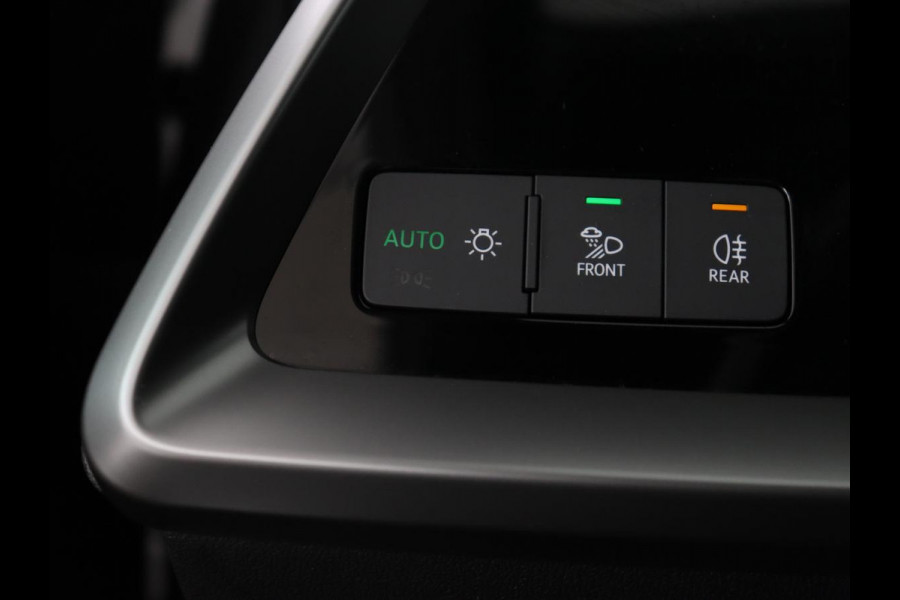 Audi A3 30 TFSI Business edition | Carplay | Sportstoelen | Virtual Cockpit | Full LED | Audi Sound | Climate control | Bluetooth | Cruise control | Parkeerhulp | Sportstuur