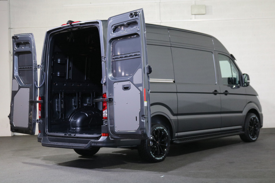 Volkswagen Crafter 2.0 TDI 177pk L3 H3 Automaat Airco Navigatie Camera Led Chauffeurstoel