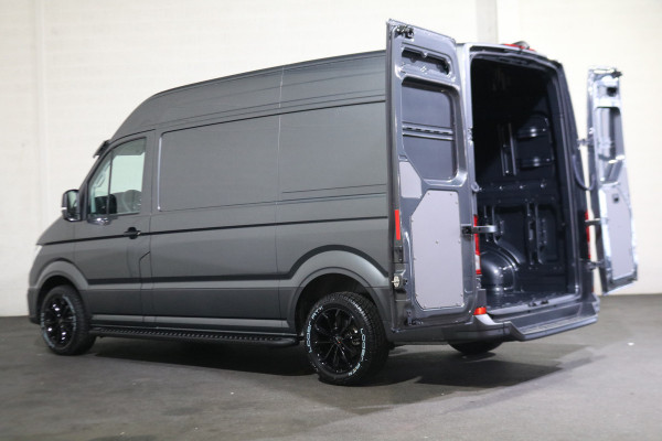 Volkswagen Crafter 2.0 TDI 177pk L3 H3 Automaat Airco Navigatie Camera Led Chauffeurstoel