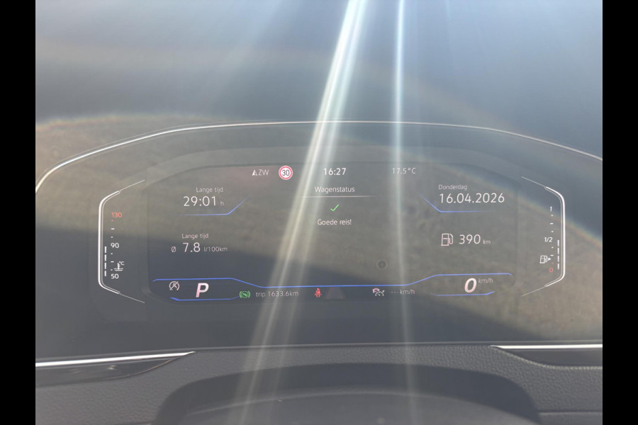 Volkswagen Passat 1.5 TSI R-Line Business + 150pk Adaptieve Cruise | Elektrische Achterklep | Stoelverwarming