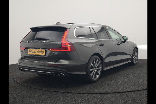 Volvo V60 T8 Twin Engine AWD Inscription PHEV 390pk | Panodak | Lederen Sportstoelen & Stuur Verwarmd | Apple Carplay | Navigatie | Cruise Control | Virtual | Achterbank Verwarmd | 18"L.M | Plug In Hybrid |