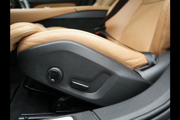 Volvo V60 T8 Twin Engine AWD Inscription PHEV 390pk | Panodak | Lederen Sportstoelen & Stuur Verwarmd | Apple Carplay | Navigatie | Cruise Control | Virtual | Achterbank Verwarmd | 18"L.M | Plug In Hybrid |