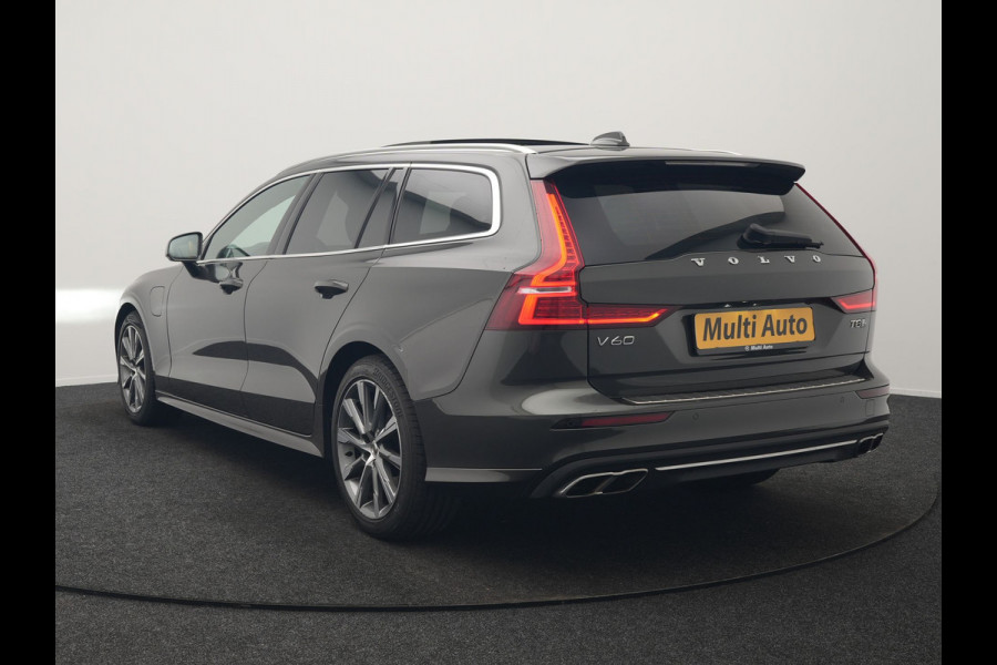 Volvo V60 T8 Twin Engine AWD Inscription PHEV 390pk | Panodak | Lederen Sportstoelen & Stuur Verwarmd | Apple Carplay | Navigatie | Cruise Control | Virtual | Achterbank Verwarmd | 18"L.M | Plug In Hybrid |