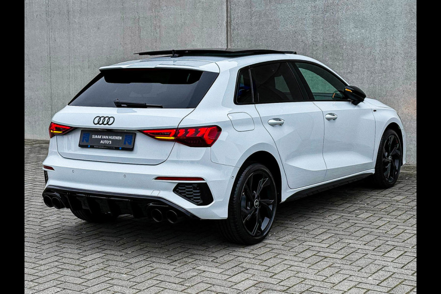 Audi A3 Sportback 40TFSI e 204pk S-Tronic Competition S Edition S-Line Pano|S-Kuipstoel|Ambiance|Matrix|Virtual|ACC|Camera|B&O|S3!