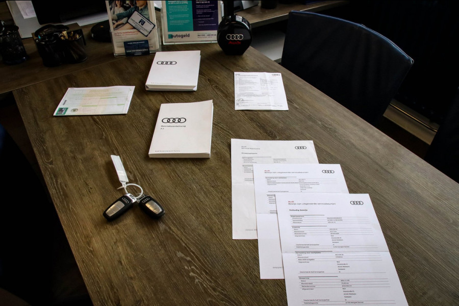 Audi A3 Sportback 40TFSI e 204pk S-Tronic Competition S Edition S-Line Pano|S-Kuipstoel|Ambiance|Matrix|Virtual|ACC|Camera|B&O|S3!