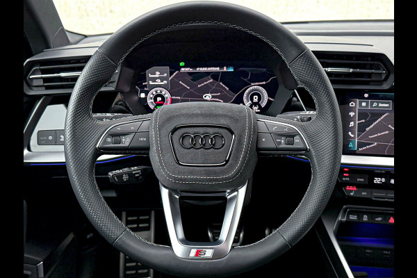 Audi A3 Sportback 40TFSI e 204pk S-Tronic Competition S Edition S-Line Pano|S-Kuipstoel|Ambiance|Matrix|Virtual|ACC|Camera|B&O|S3!