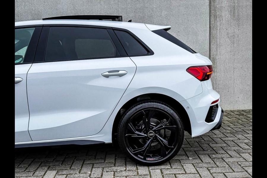 Audi A3 Sportback 40TFSI e 204pk S-Tronic Competition S Edition S-Line Pano|S-Kuipstoel|Ambiance|Matrix|Virtual|ACC|Camera|B&O|S3!