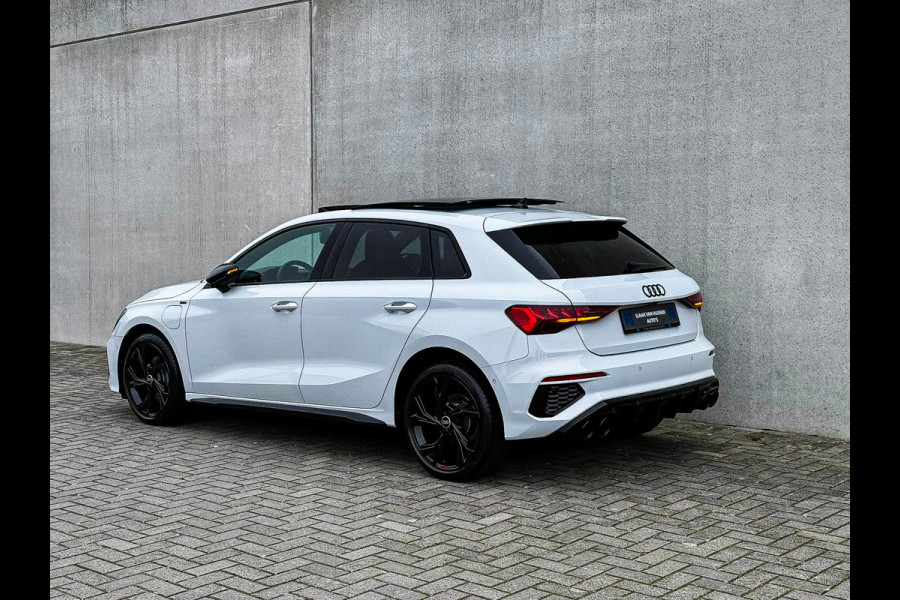 Audi A3 Sportback 40TFSI e 204pk S-Tronic Competition S Edition S-Line Pano|S-Kuipstoel|Ambiance|Matrix|Virtual|ACC|Camera|B&O|S3!