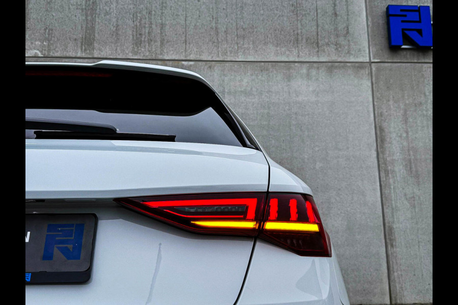 Audi A3 Sportback 40TFSI e 204pk S-Tronic Competition S Edition S-Line Pano|S-Kuipstoel|Ambiance|Matrix|Virtual|ACC|Camera|B&O|S3!