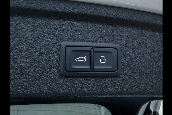 Audi A3 Sportback 40TFSI e 204pk S-Tronic Competition S Edition S-Line Pano|S-Kuipstoel|Ambiance|Matrix|Virtual|ACC|Camera|B&O|S3!