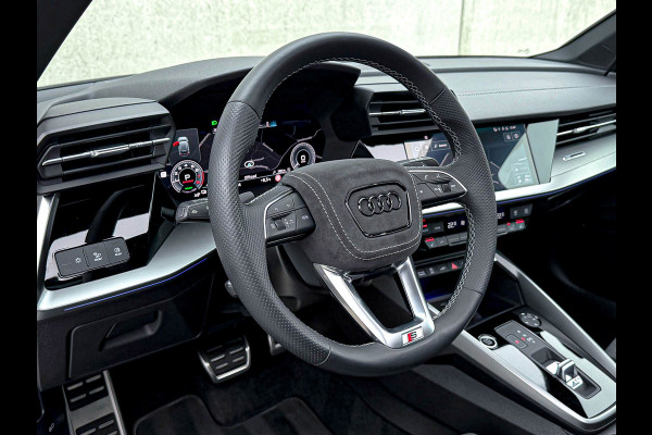 Audi A3 Sportback 40TFSI e 204pk S-Tronic Competition S Edition S-Line Pano|S-Kuipstoel|Ambiance|Matrix|Virtual|ACC|Camera|B&O|S3!