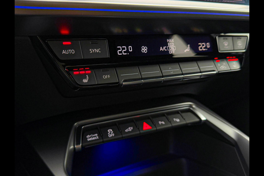 Audi A3 Sportback 40TFSI e 204pk S-Tronic Competition S Edition S-Line Pano|S-Kuipstoel|Ambiance|Matrix|Virtual|ACC|Camera|B&O|S3!