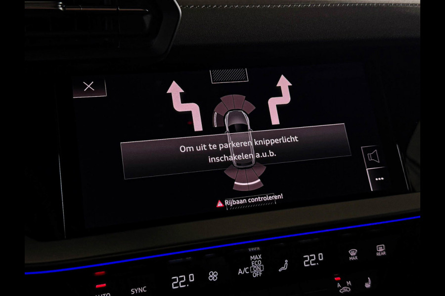 Audi A3 Sportback 40TFSI e 204pk S-Tronic Competition S Edition S-Line Pano|S-Kuipstoel|Ambiance|Matrix|Virtual|ACC|Camera|B&O|S3!