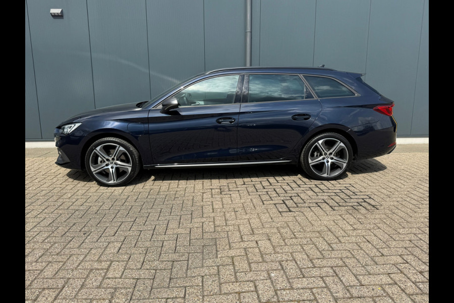 Seat Leon Sportstourer 1.4 TSI eHybrid PHEV FR * Trekhaak * Camera * Stoelverwarming *