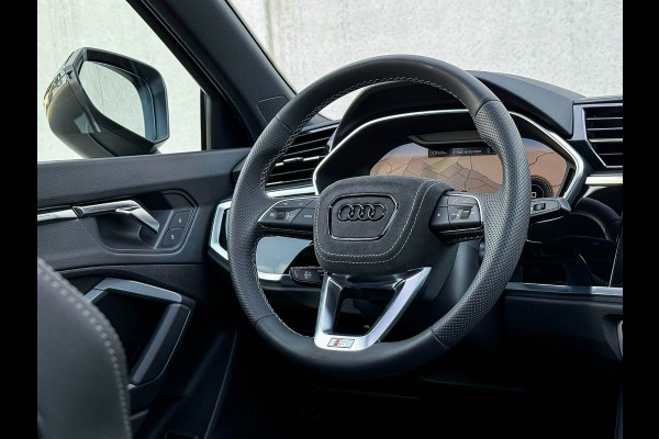 Audi Q3 Sportback 45TFSI e 245pk S-Tronic Competition S Edition S-Line 1éEig 8Dkm! Audi Exclusive|Pano|Ambiance|Camera|Matrix|RSQ3