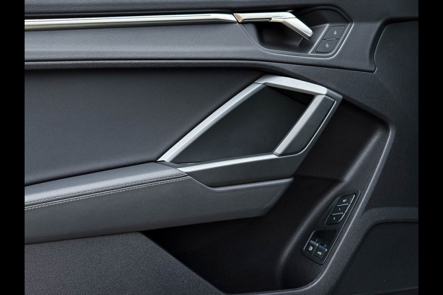 Audi Q3 Sportback 45TFSI e 245pk S-Tronic Competition S Edition S-Line 1éEig Pano|S+Memory|360°|Ambiance|Lane|Matrix|Trekhaak|RSQ3