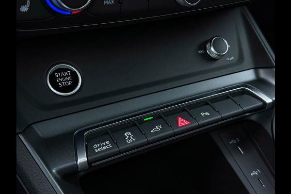 Audi Q3 Sportback 45TFSI e 245pk S-Tronic Competition S Edition S-Line 1éEig Pano|S+Memory|360°|Ambiance|Lane|Matrix|Trekhaak|RSQ3