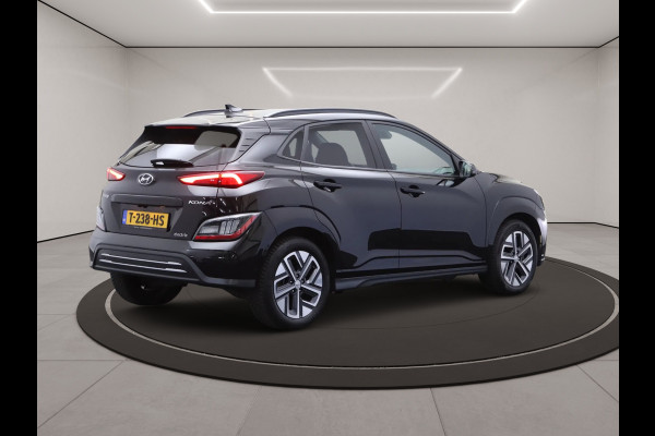 Hyundai Kona EV Premium 64 kWh 204 PK, Leder, 4 x Stoelverwarming, Head-Up, Camera