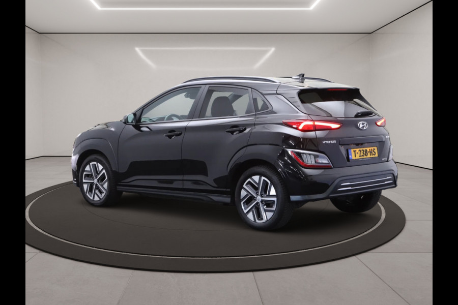 Hyundai Kona EV Premium 64 kWh 204 PK, Leder, 4 x Stoelverwarming, Head-Up, Camera