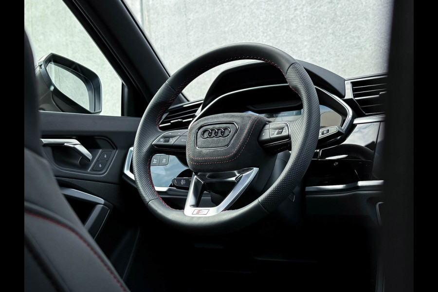 Audi Q3 Sportback 45TFSI e 245pk S-Tronic Competition S Edition S-Line 1é Eig Audi Exclusive|Pano|Sonos|Ambiance|360°|Matrix|RSQ3!