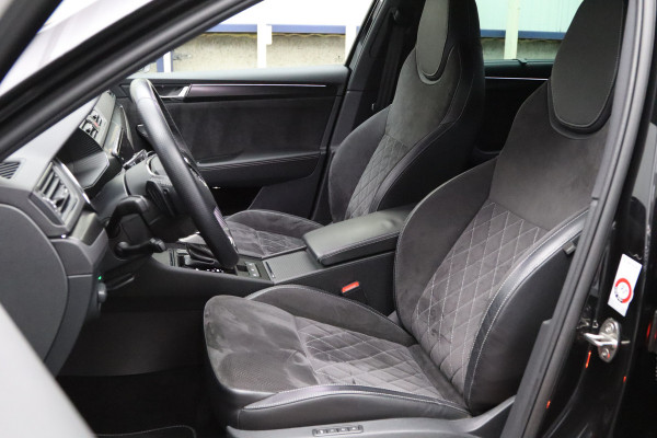 Škoda Superb Combi 1.4 TSI iV 218 PK Sportline Business PHEV, Trekhaak, Winterpakket, Memory
