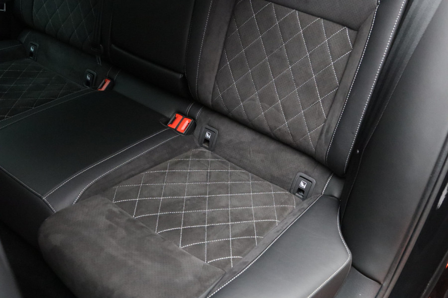 Škoda Superb Combi 1.4 TSI iV 218 PK Sportline Business PHEV, Trekhaak, Winterpakket, Memory