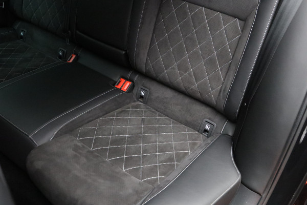 Škoda Superb Combi 1.4 TSI iV 218 PK Sportline Business PHEV, Trekhaak, Winterpakket, Memory