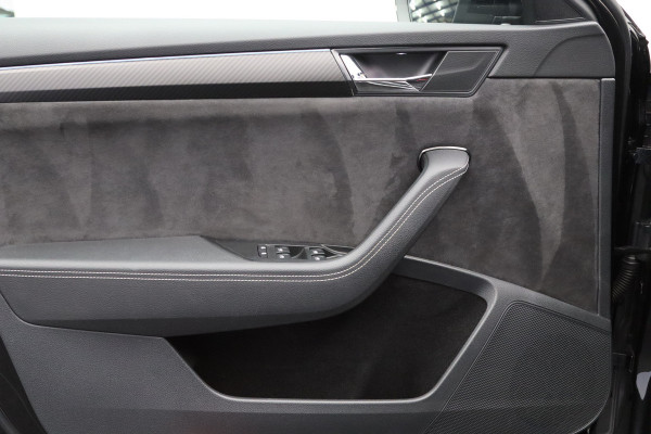 Škoda Superb Combi 1.4 TSI iV 218 PK Sportline Business PHEV, Trekhaak, Winterpakket, Memory