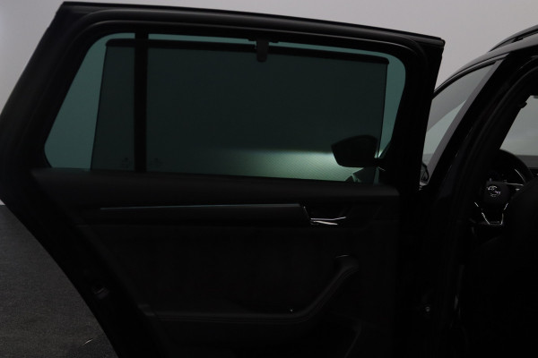 Škoda Superb Combi 1.4 TSI iV 218 PK Sportline Business PHEV, Trekhaak, Winterpakket, Memory