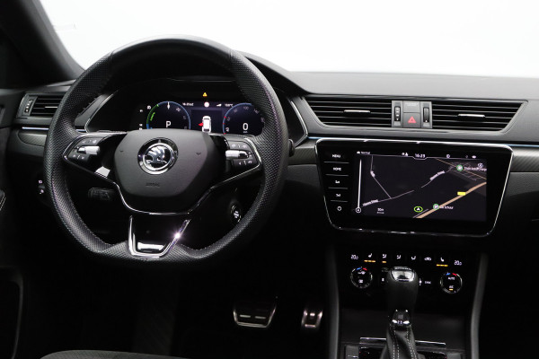 Škoda Superb Combi 1.4 TSI iV 218 PK Sportline Business PHEV, Trekhaak, Winterpakket, Memory
