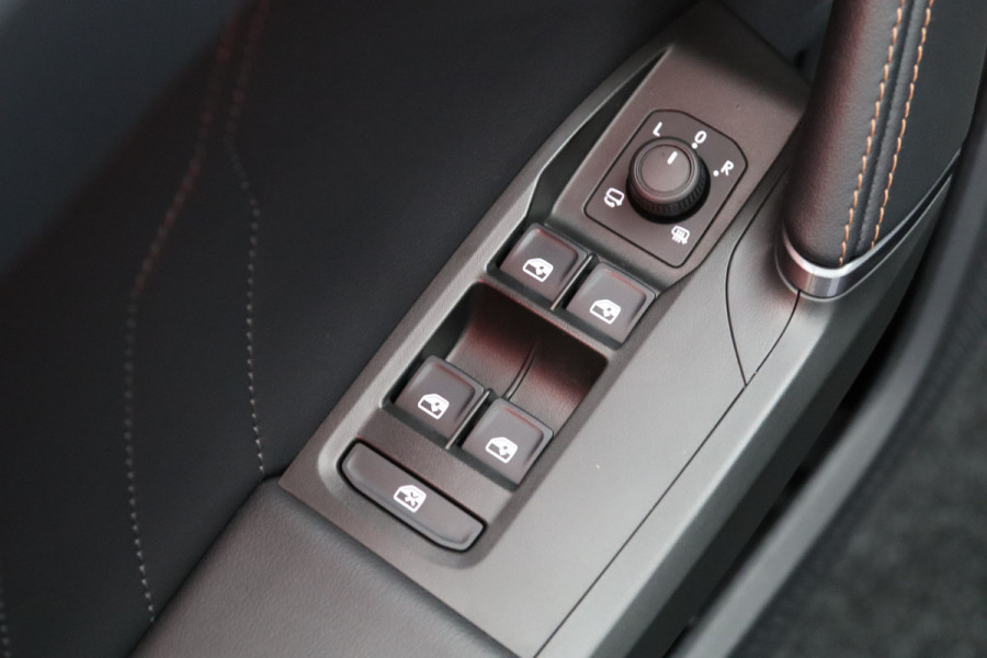 CUPRA Formentor 1.4 e-Hybrid VZ 245 PK Copper Edition PHEV, Leder, 360 Camera, Winterpakket, Mmeory