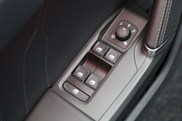 CUPRA Formentor 1.4 e-Hybrid VZ 245 PK Copper Edition PHEV, Leder, 360 Camera, Winterpakket, Mmeory