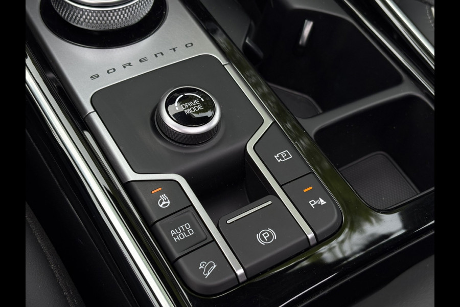 Kia Sorento 1.6 T-GDI Hybrid 2WD ExecutiveLine 5p. | Pano, Leder, Memory, ACC, Carplay/Android, Navi, 360 Camera | 1e Eigenaar |