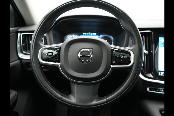 Volvo V60 T6 Recharge AWD Inscription PHEV 340pk Dealer O.H. | Panodak | Camera | Lederen Sportstoelen Memory & Verwarmd | Stuur Verwarmd | Keyless | Navigatie | DAB | Cruise Control | Plug In Hybrid |