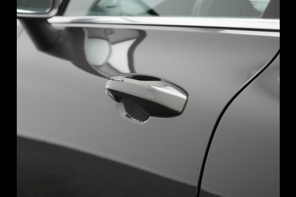 Volvo V60 T6 Recharge AWD Inscription PHEV 340pk Dealer O.H. | Panodak | Camera | Lederen Sportstoelen Memory & Verwarmd | Stuur Verwarmd | Keyless | Navigatie | DAB | Cruise Control | Plug In Hybrid |