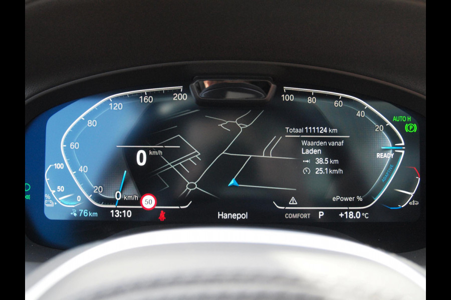 BMW iX3 Executive 80 kWh | Panoramadak | Camera | Sfeerverlichting | Apple Carplay | Cruise Control |