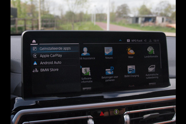 BMW iX3 Executive 80 kWh | Panoramadak | Camera | Sfeerverlichting | Apple Carplay | Cruise Control |