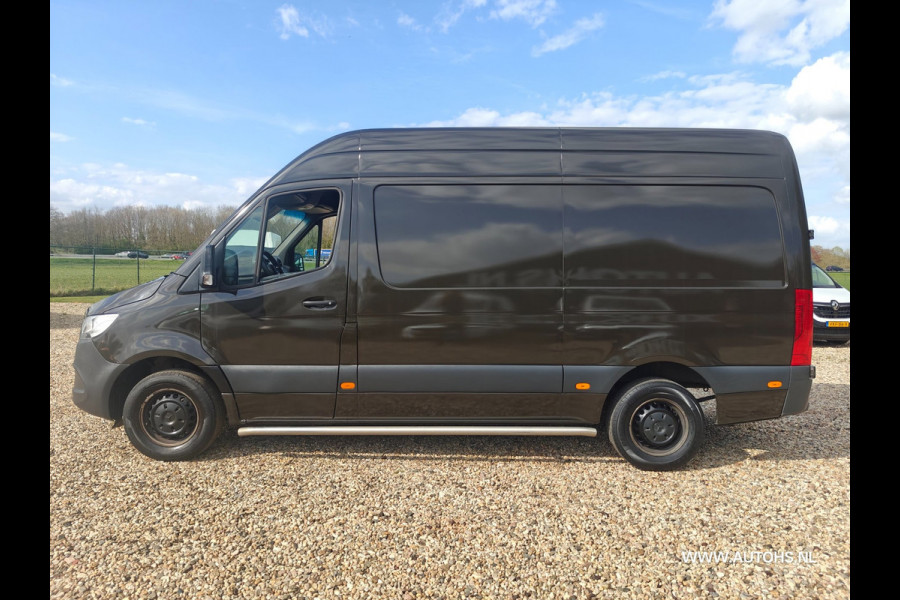 Mercedes-Benz Sprinter 315 1.9 CDI L2H2, AUTOMAAT , Euro 6 , Apk april 2027 , 150 PK , met pakket bezorg vakken.