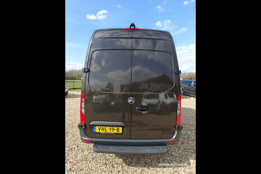 Mercedes-Benz Sprinter 315 1.9 CDI L2H2, AUTOMAAT , Euro 6 , Apk april 2027 , 150 PK , met pakket bezorg vakken.