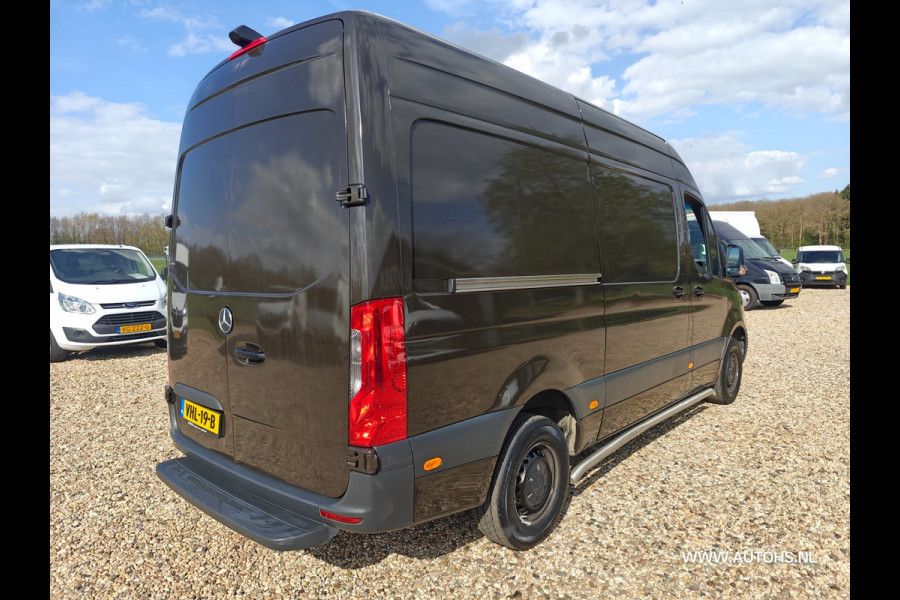 Mercedes-Benz Sprinter 315 1.9 CDI L2H2, AUTOMAAT , Euro 6 , Apk april 2027 , 150 PK , met pakket bezorg vakken.