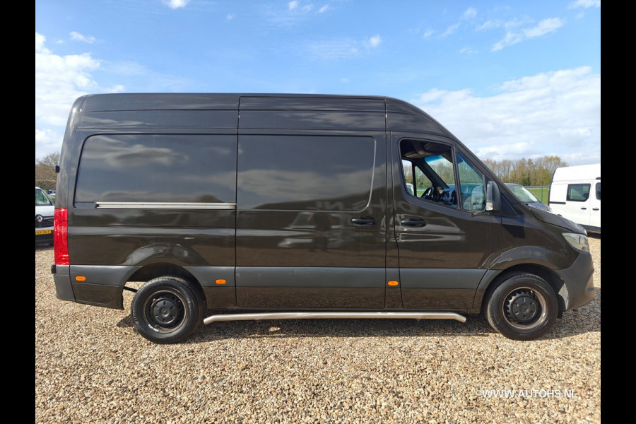 Mercedes-Benz Sprinter 315 1.9 CDI L2H2, AUTOMAAT , Euro 6 , Apk april 2027 , 150 PK , met pakket bezorg vakken.