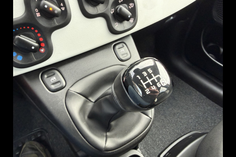 Fiat Panda Cross 1.0 Hybrid Pandina